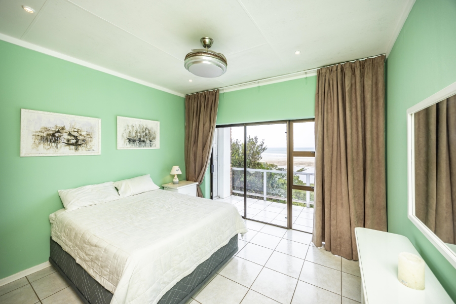 4 Bedroom Property for Sale in Cintsa East Eastern Cape